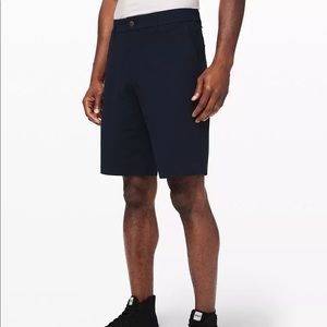 LULULEMON MENS SHORTS